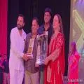 Social Worker Sonu Sethi Honoured by Bollywood Actress Mandakini Thakur 