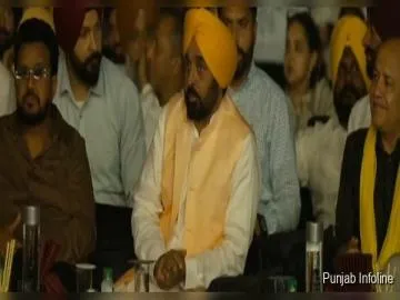 ਲੁਧਿਆਣਾ ਵਿਖੇ ‘ਜਸ਼ਨ-ਏ-ਇਨਕਲਾਬ’ ਪ੍ਰੋਗਰਾਮ: CM ਭਗਵੰਤ ਮਾਨ ਨੇ ਕੀਤੀ ਸ਼ਿਰਕਤ, ਇੱਕ ਲੱਖ ਤੋਂ ਵੱਧ ਲੋਕ ਹੋਏ ਇਕੱਠੇ