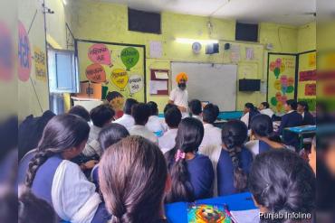 ROOTS Conducts Awareness Session on Plastic Pollution at Govt. School Guru Nanakpura