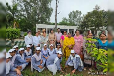 Khanna Police Organizes Tree Plantation Drive at Kishori lal Jethi Girls school Of Eminence 