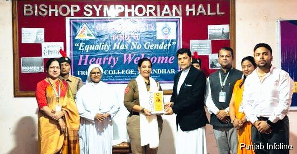 Head Constable Jyoti Sharma Honoured with Award of Appreciation on International Women’s Day